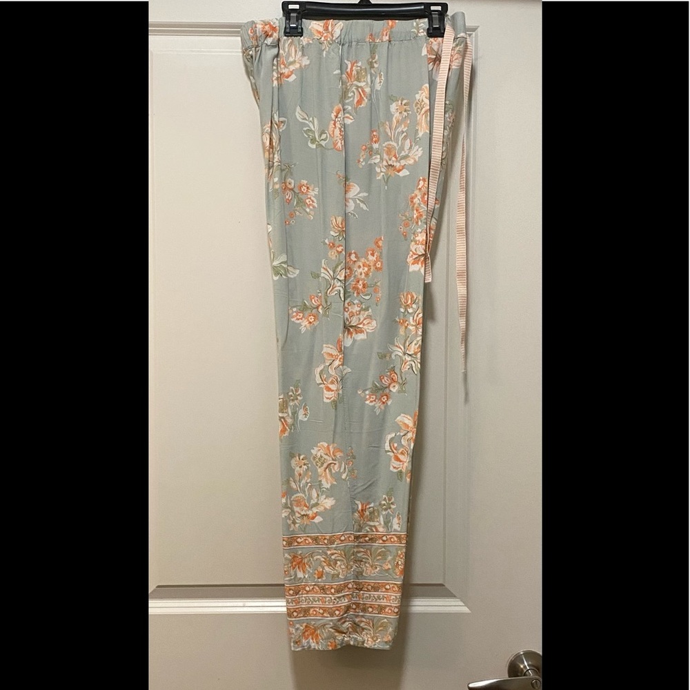 Anthropologie lounging pants in grey and peach Medium